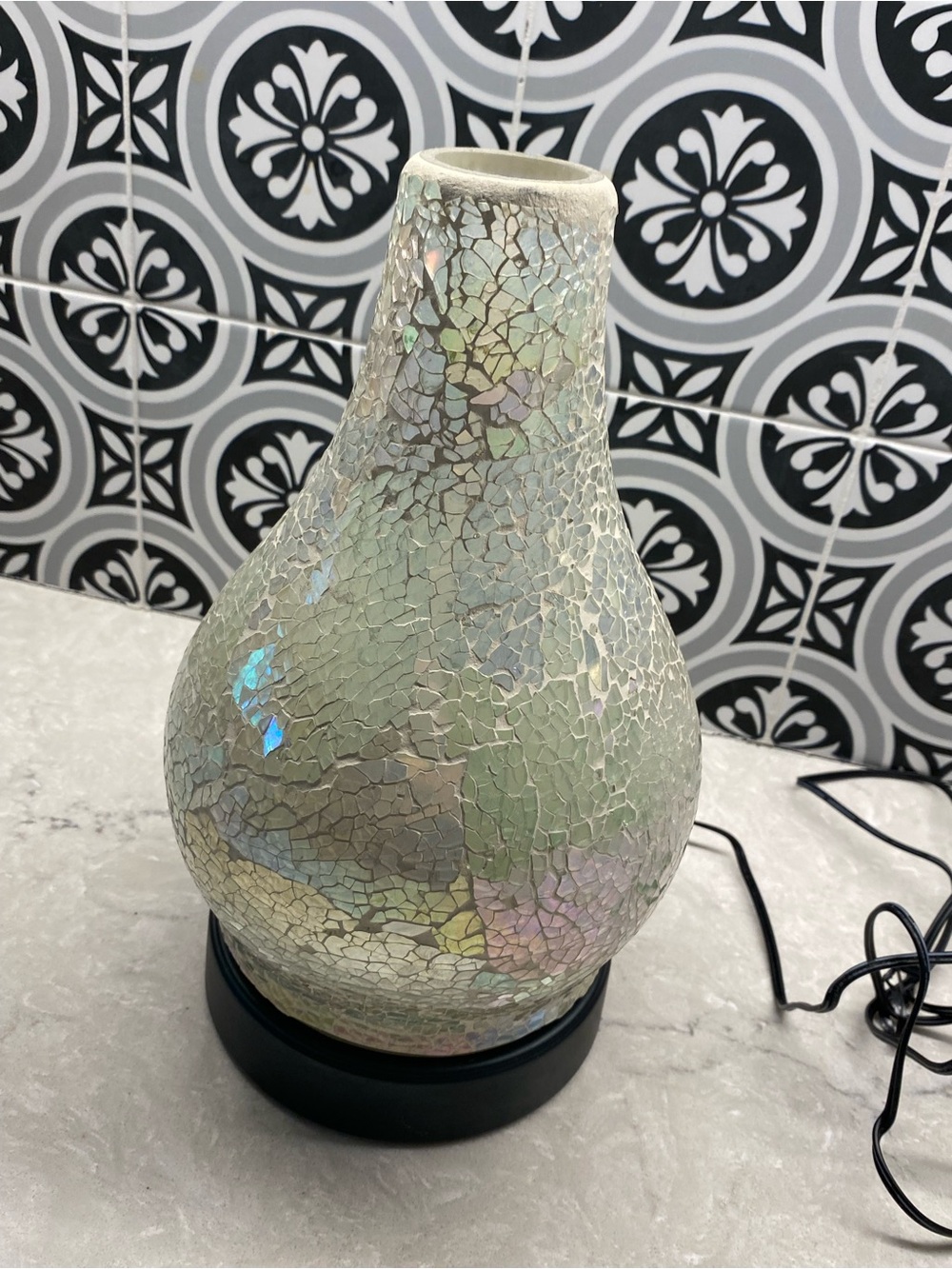 Scentsy Diffuser and Enchant Handmade Mosaic Glass Shade